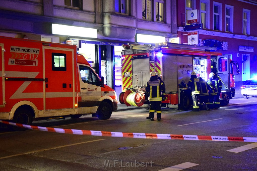 Einsatz BF Koeln Muelheim Formesstr Deutz Muelheimesrtr P097.JPG - Miklos Laubert